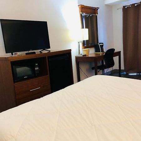 Travelodge By Wyndham Welland Ngoại thất bức ảnh