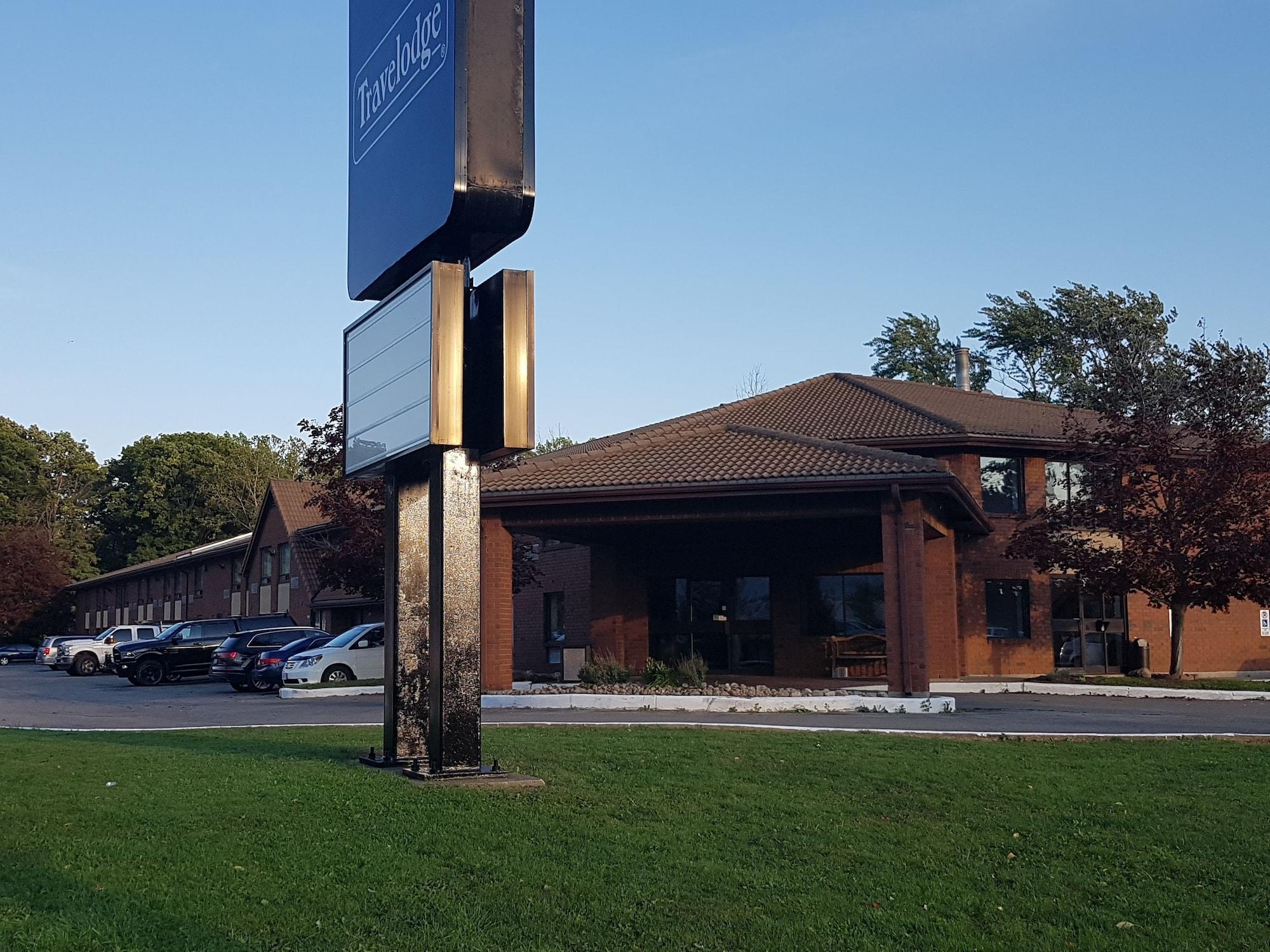 Travelodge By Wyndham Welland Ngoại thất bức ảnh