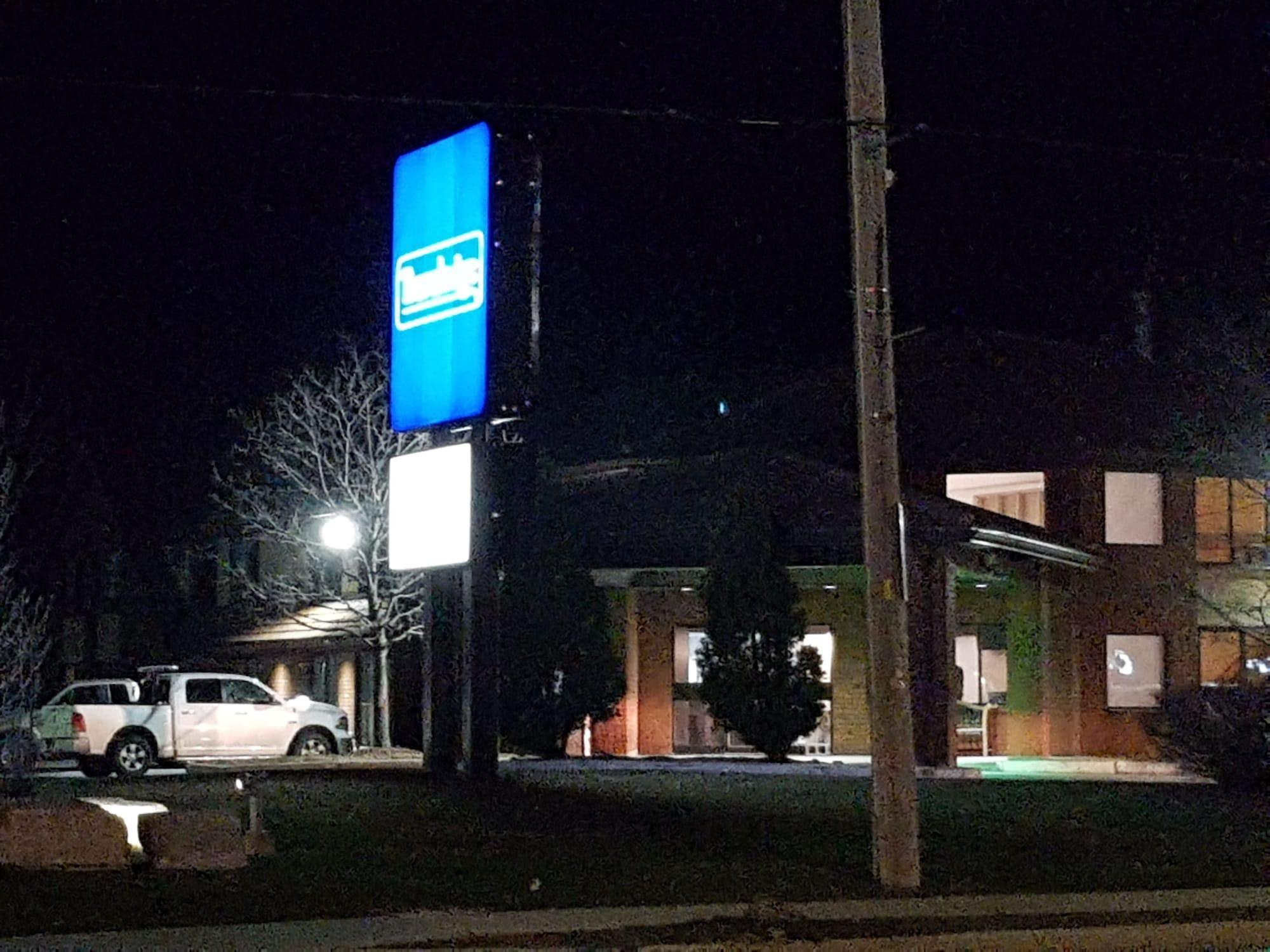 Travelodge By Wyndham Welland Ngoại thất bức ảnh