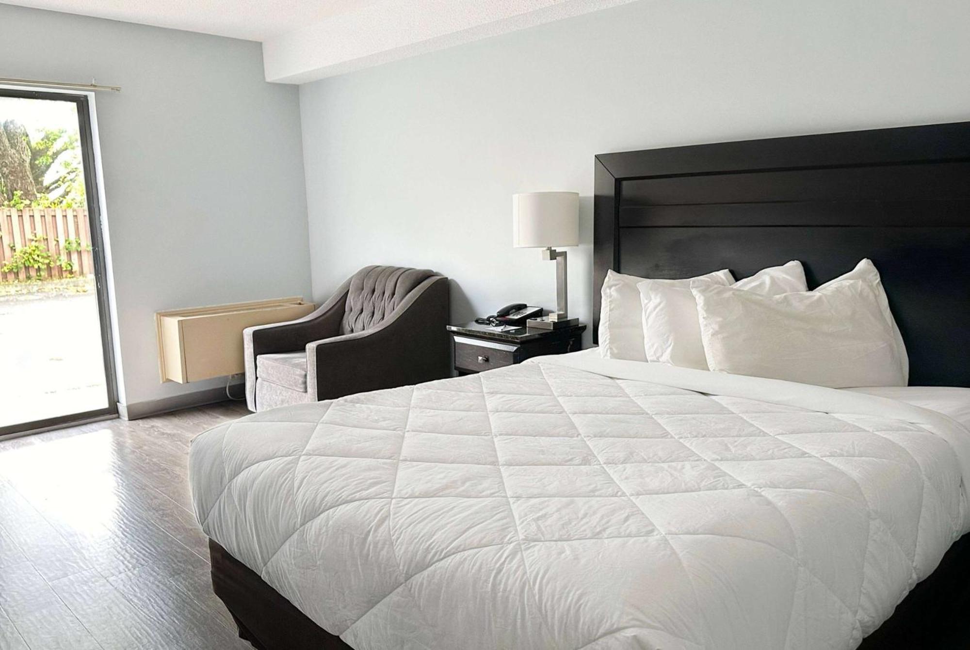 Travelodge By Wyndham Welland Ngoại thất bức ảnh