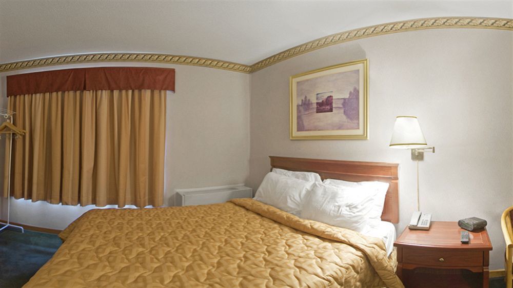 Travelodge By Wyndham Welland Ngoại thất bức ảnh